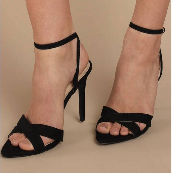 NEW POINTED TOE BLACK HEEL - Picture 4 of 8